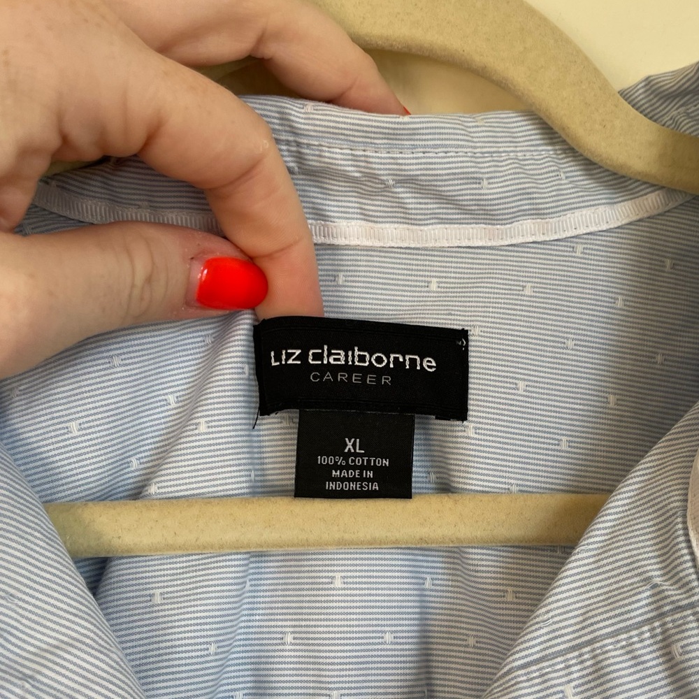 Liz Claiborne Career Women’s Short Sleeve Button-Down Shirt - NWOT - size XL - Picture 3 of 8